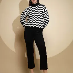 Global Republic Black & White Acrylic Geometric Pullover image 4