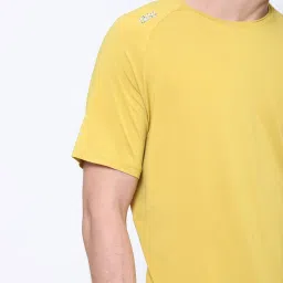 Dida Yellow Polyster Regular Fit Solid T-Shirt image 4