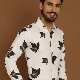 Indian Needle White Regular Fit Printed Shirt image 4