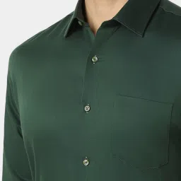 Van Heusen Green Cotton Regular Fit Shirt image 4