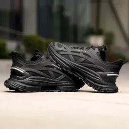 Red Tape Men's Black Running Shoes-picture-48