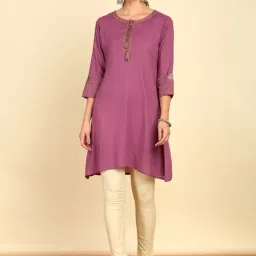 Soch Womens Onion Pink Tie-Up Neck Rayon Slub A-Line Short Kurta With Thread Work-picture-12