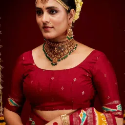 Saree Mall Mustard & Maroon Silk Printed Saree With Unstitched Blouse image 4