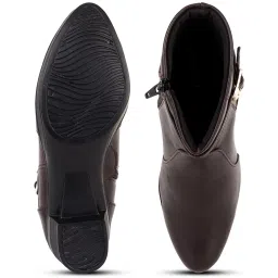 Trase Women's Brown Casual Booties image 4