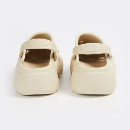 Ginger by Lifestyle Women Beige Strap Clogs image 4