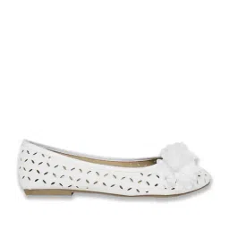 Pantaloons Junior White Flat Ballets-image-1