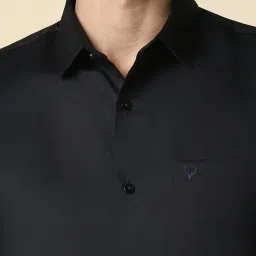 Allen Solly Black Cotton Slim Fit Shirts image 4