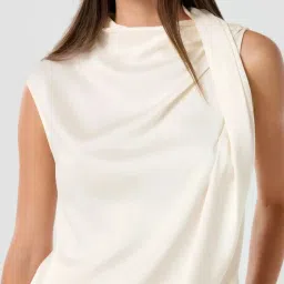 Forever New Ivory Regular Fit Top image 4