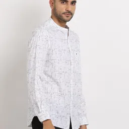 Turtle White Cotton Slim Fit Printed Shirt image 4
