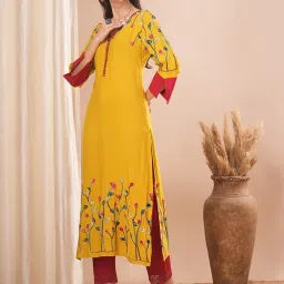 Fashor Yellow Viscose Rayon Embroidered Three-Quarter Sleeves Kurta image 4