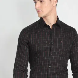 Arrow Black Cotton Slim Fit Checks Shirt image 4