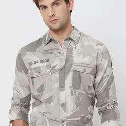Mufti Men Spread Collar Camouflage Printed Cotton Slim Fit Casual Shirt-picture-20