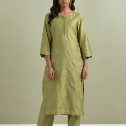 Priya Chaudhary Green Ambrosia Embroidered Chanderi Silk Kurta image 4