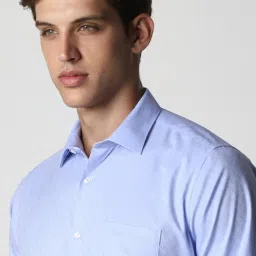 Van Heusen Blue Cotton Regular Fit Printed Shirt image 4