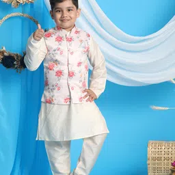 Vastramay Full Sleeves Solid Kurta With Floral Printed Jacket & Pyjama Set - Peach And Cream-picture-18