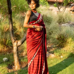 Suta Maroon Striped Saree image 4