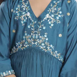 Misbis Girls Steel Blue Comfort Fit Embroidered Kurta Set image 4