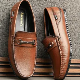 AARAVIN'S Men Textured Loafers-picture-24