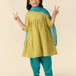 Fabindia Kids Yellow & Blue Embellished Kurta Set-image-96