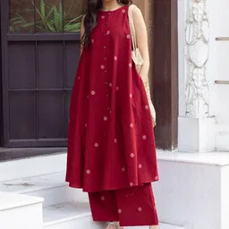 Moda Rapido Women Printed Regular Kurta with Trousers image 2