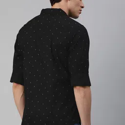 Roadster Men Black & Khaki Regular Fit Printed Sustainable Casual Shirt image 5