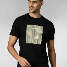 Louis Stitch Black Cotton Regular Fit Print T-Shirt-image-12