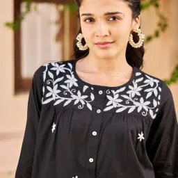 House Of Chikankari Black Cotton Chikankari Shirt image 4