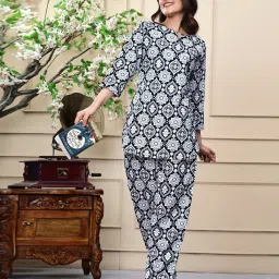 TREND ME Black Regular Fit Printed Night Suit image 4