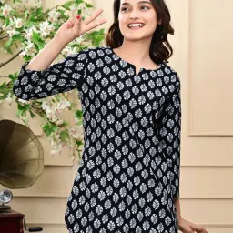 TREND ME Black Regular Fit Printed Night Suit image 4