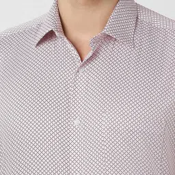 Van Heusen White Cotton Regular Fit Printed Shirt image 4