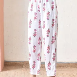 HERE&NOW Women Floral Printed Regular Pure Cotton Kurta with Trousers & With Dupatta image 4