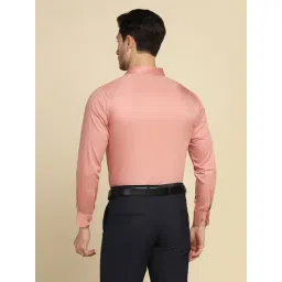 TAHVO Pink Regular Fit Shirt image 2