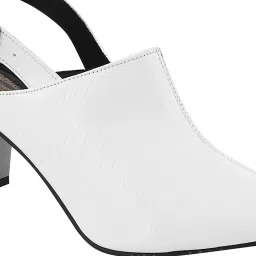 Shoetopia Kids White Back Strap Sandals image 4