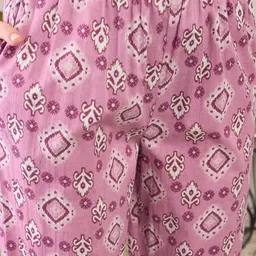 ETC Ethnic Motifs Printed Pure Cotton Shirt With Pyjamas image 3