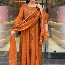 GoSriKi Floral Printed Empire Notch Neck Thread Work Anarkali Kurta With Trouser & Dupatta image 2