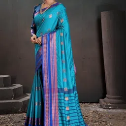 PEENGAX Woven Design Zari Silk Blend Handloom Kanjeevaram Saree image 5