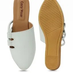 Cozy Wear Men Black Flip Flops image 2