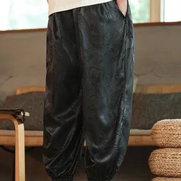 StyleCast x Revolte Men Printed Loose Fit Easy Wash Pleated Drop Crotch Trousers image 4