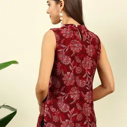 THE FAB FACTORY Women Pack of 2 Floral Print Top image 2