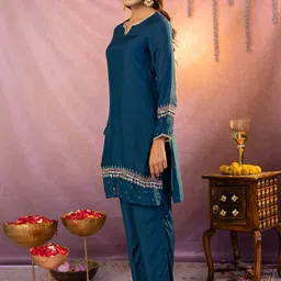KASYA Embroidered Tunic With Trouser Co-Ords image 2