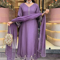 Anni Designer Floral Embroidered V-Neck Anarkali Kurta with Trousers And Dupatta image 3