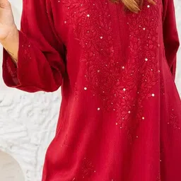 pkz lucknawi chikan Women Ethnic Motifs Embroidered Regular Thread Work Kurta with Trousers image 2