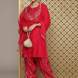 House of Pataudi Ethnic Motifs Embroidered Sequinned Jashn Kurta with Patiala & Dupatta image 1