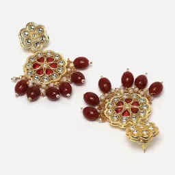 Panash Gold Plated Kundan Stone Studded & Pearl Beaded Jewellery Set image 5