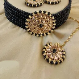 JMBW INTERNATIONAL Gold-Plated Kundan-Studded & Beaded Jewellery Set-picture-12