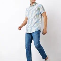 Spykar Men Green Slim Fit Printed Half Sleeve Casual Shirt image 5