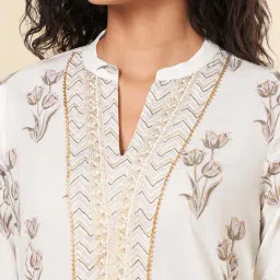 Rangmanch by Pantaloons White Floral Printed Kurta image 5