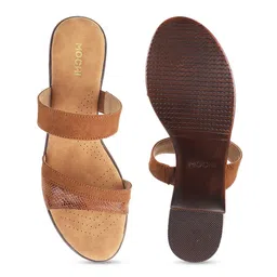 Mochi Brown Women Textured Block Sandals image 3