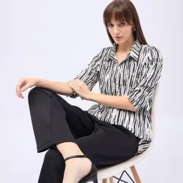 Winza Designer Cream Abstract Shirt image 5