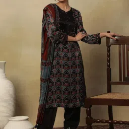 Folksong by W Black Printed Straight Kurta image 5